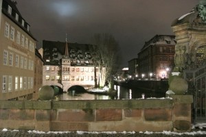 See?  SO pretty at night-time!